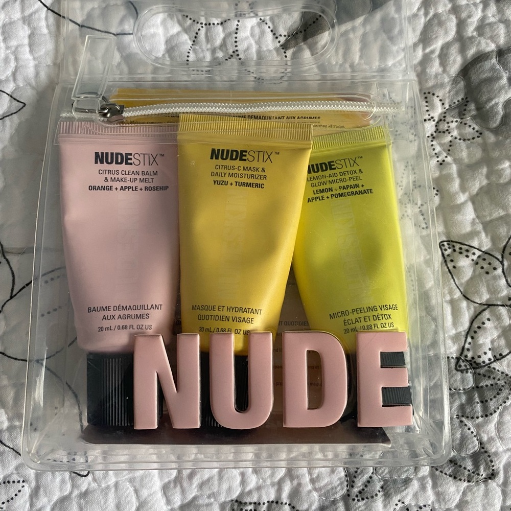 NUDESTIX Citrus Skincare Set with Pouch